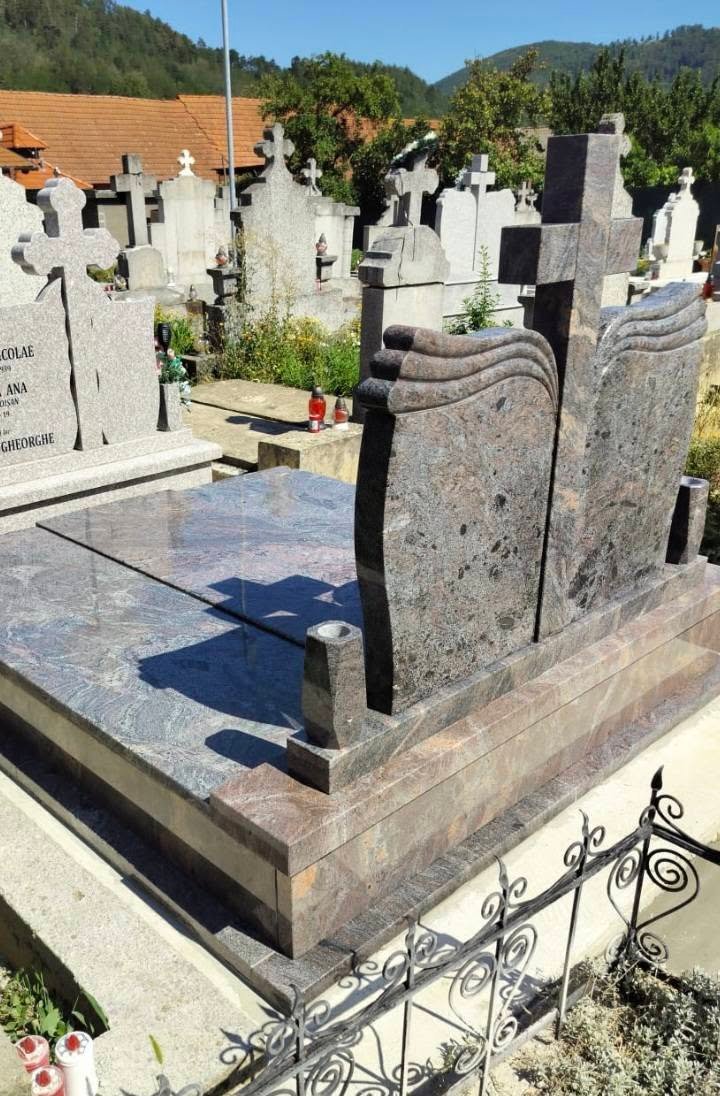 Ansamblu funerar utilizat pentru comparație