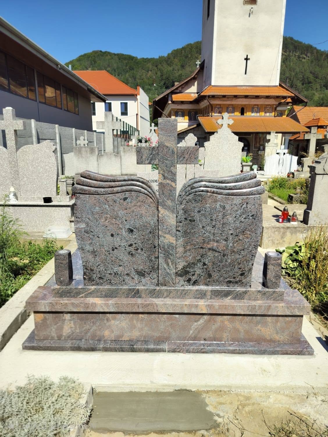 Model de monument funerar utilizat ca reper vizual
