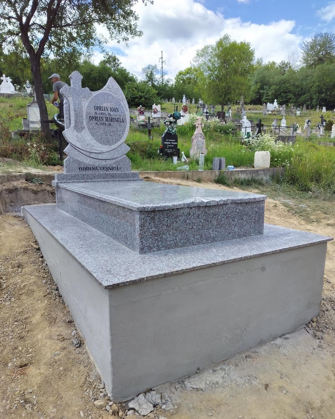 Ansamblu funerar utilizat pentru compararea modelelor