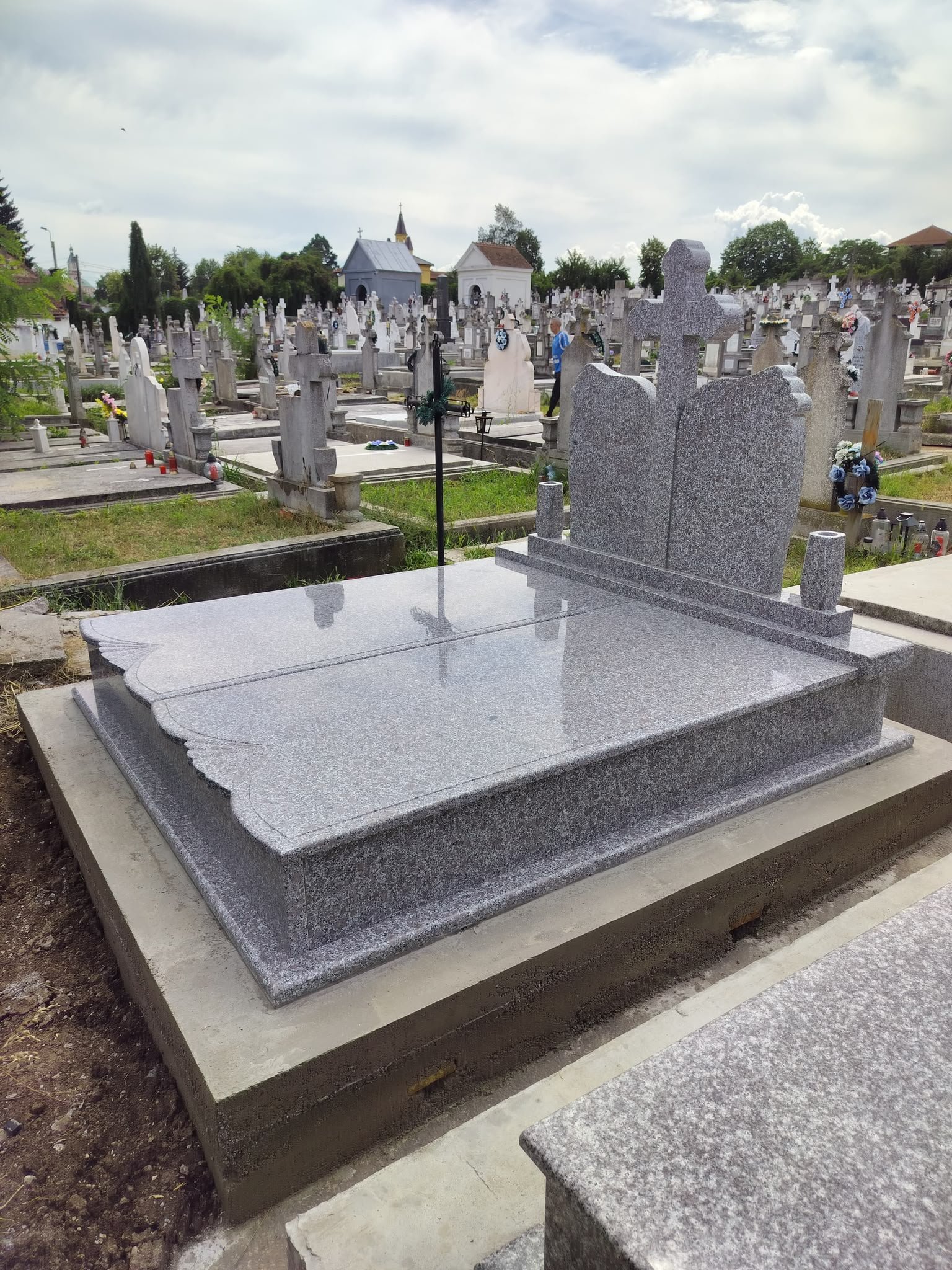Ansamblu funerar prezentat ca referință vizuală