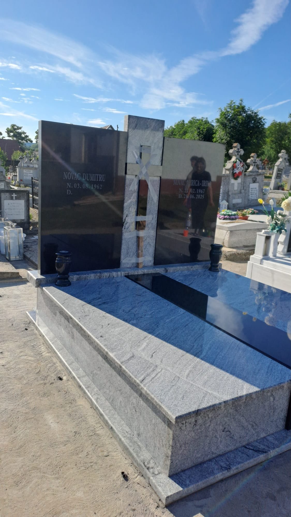Ansamblu funerar prezentat ca model de referință