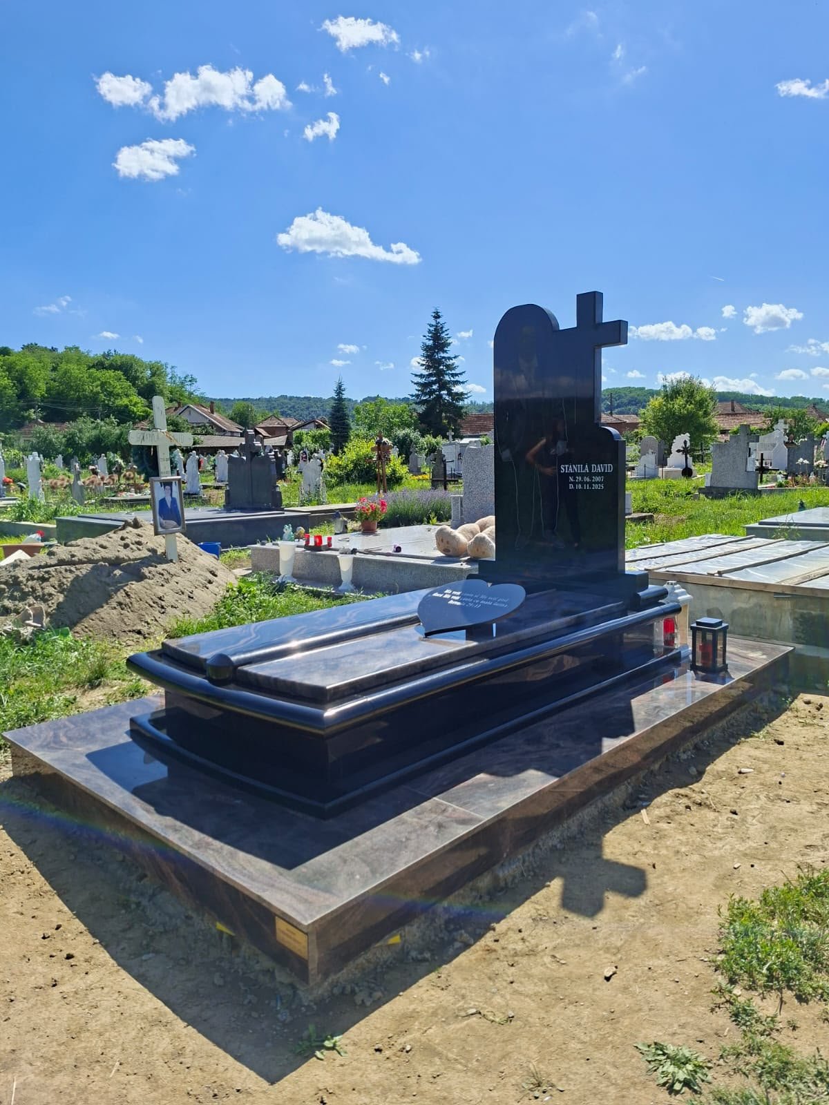 Monument funerar folosit ca model de referință